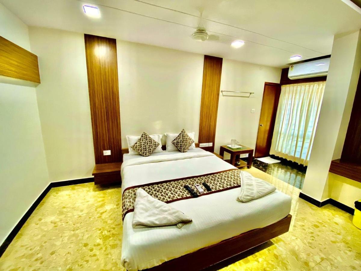 Sheraton Grande Hotel Chennai Exterior foto