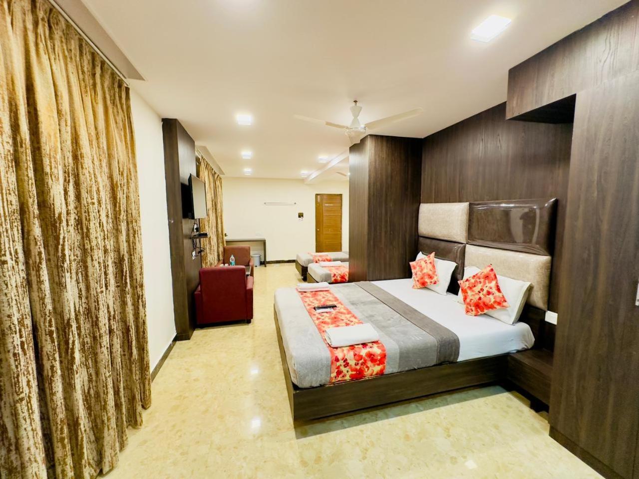 Sheraton Grande Hotel Chennai Exterior foto