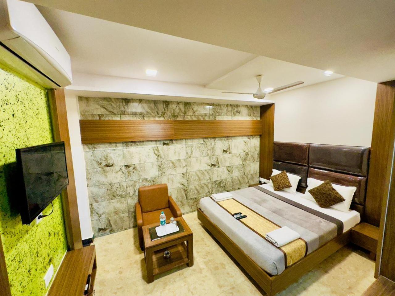 Sheraton Grande Hotel Chennai Exterior foto