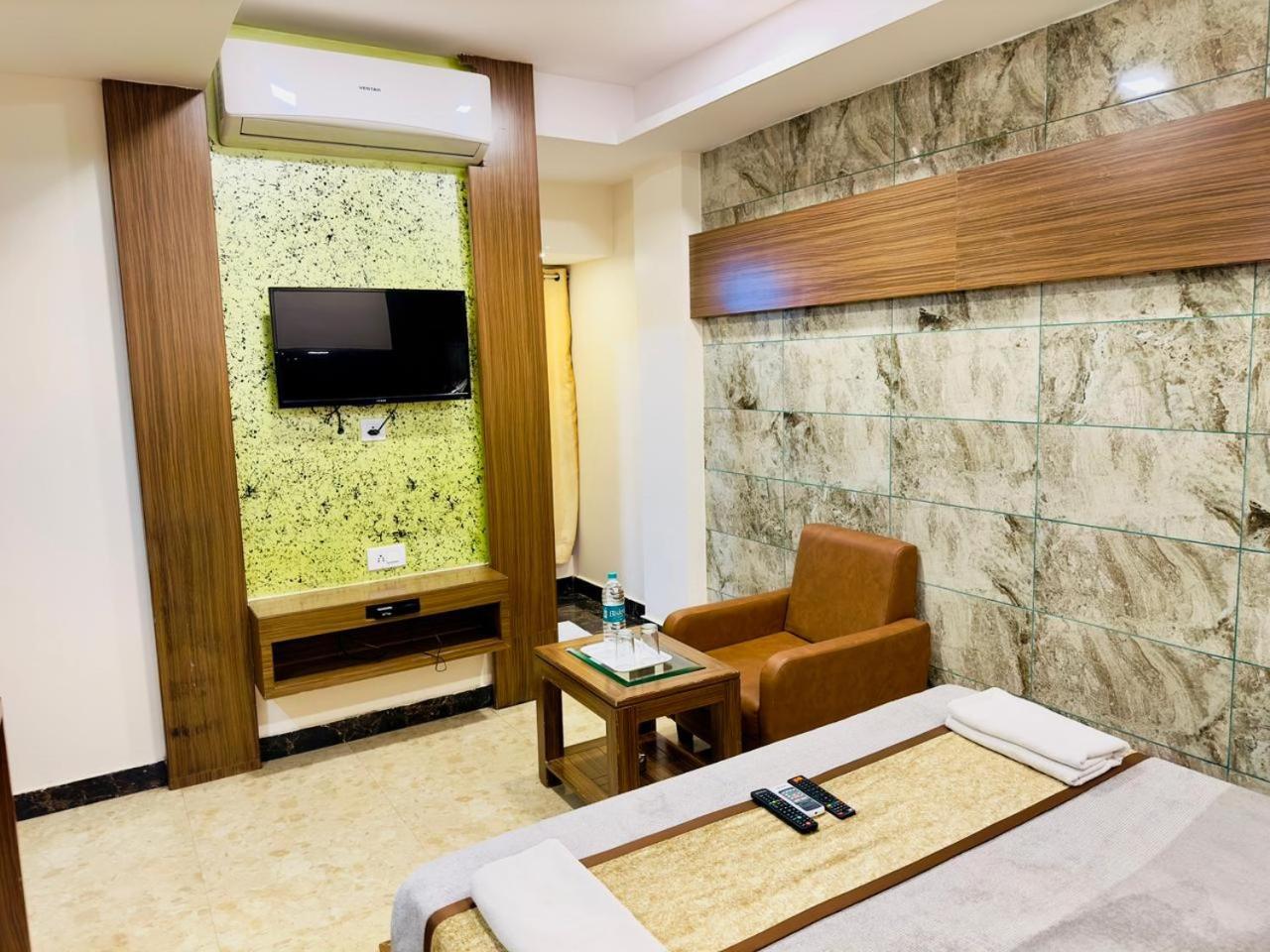 Sheraton Grande Hotel Chennai Exterior foto